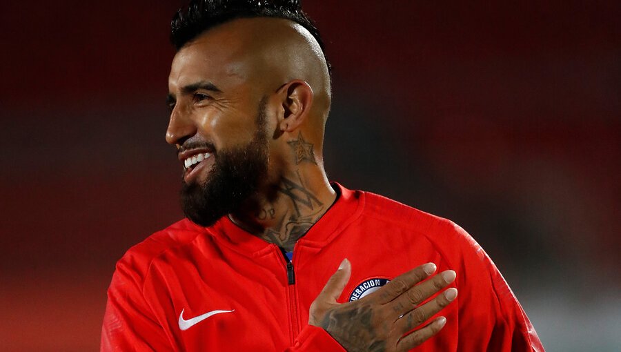 Arturo Vidal deja atrás el Covid-19: "De vuelta, feliz y más fuerte que nunca"