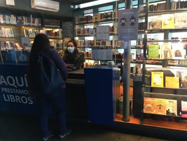 Reapertura de Bibliometro en las estaciones Limache y Puerto trae novedades literarias a los pasajeros y la comunidad