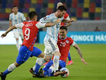 Árbitro colombiano impartirá justicia en debut de la Roja ante Argentina en Copa América