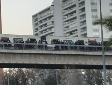 Problema técnico causó interrupción parcial de la línea 5 del Metro de Santiago