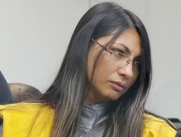 Johanna Hernández condenada por asesinar y descuartizar al profesor Nibaldo es denunciada por recibir bonos del Estado