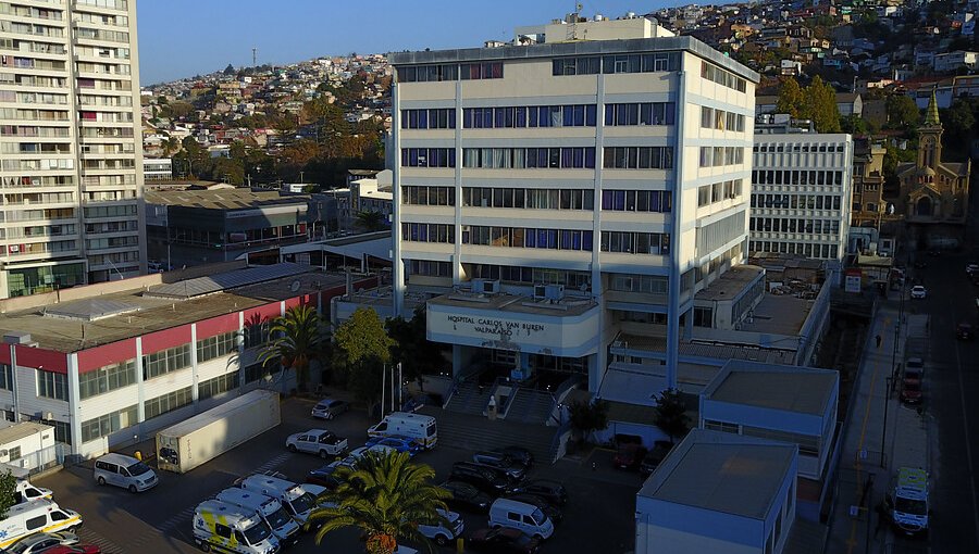 Estafa telefónica en el Hospital Van Buren de Valparaíso: Funcionaria transfirió $100.000 a hombre que se hizo pasar por el director