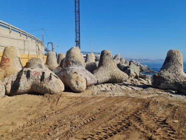 Un 25% de avance presenta construcción de las protecciones en el borde costero de Valparaíso