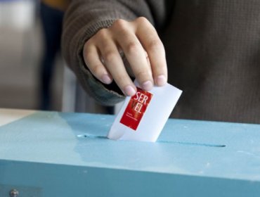 Voto obligatorio: Ingresarán indicación para que jóvenes puedan sufragar desde los 16 años