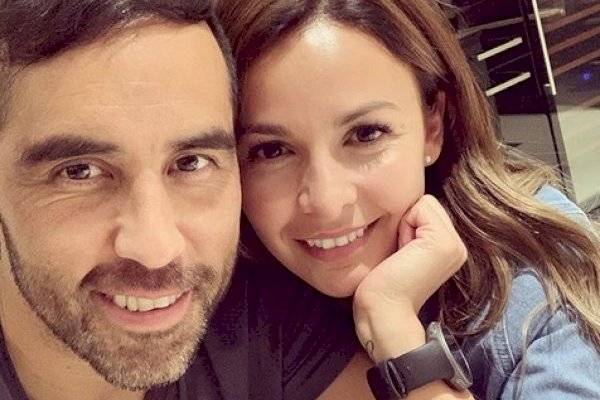 Con fotografía inédita del recuerdo, Carla Pardo celebra su aniversario con Claudio Bravo