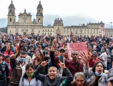 Cuánto influyeron realmente las protestas en que Colombia sea uno de los más afectados por la pandemia