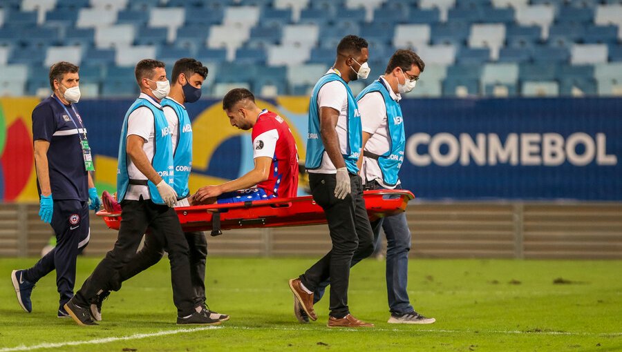 Confirman lesiones de Guillermo Maripán y Erick Pulgar en partido ante Uruguay