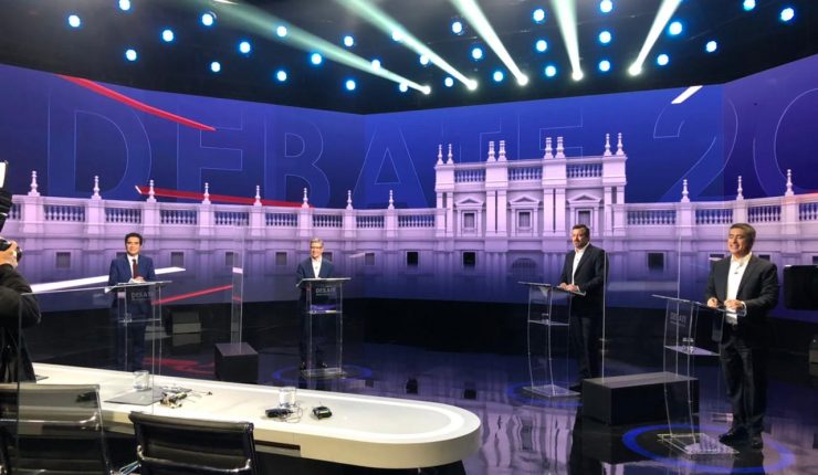 Las preguntas cruzadas que tensionaron el ambiente en el debate presidencial de Chile Vamos