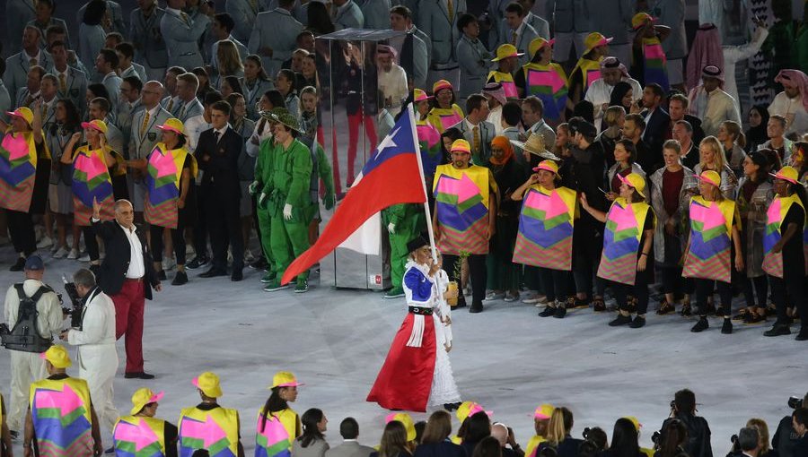 Histórico: Chile tendrá una mujer y un hombre como abanderados en los JJ.OO.