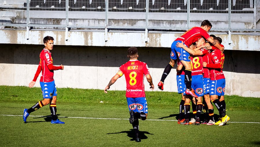 U. Española derrotó a P. Montt y quedó con un pie en octavos de Copa Chile