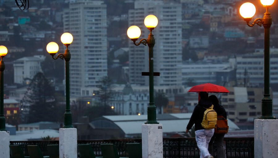 Temporal en la región de Valparaíso: precipitaciones, viento y marejadas azotan a la zona costera