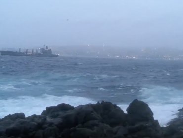 Marejadas se dejan sentir con fuerza en Valparaíso y Viña del Mar: fenómeno se extenderá hasta el viernes