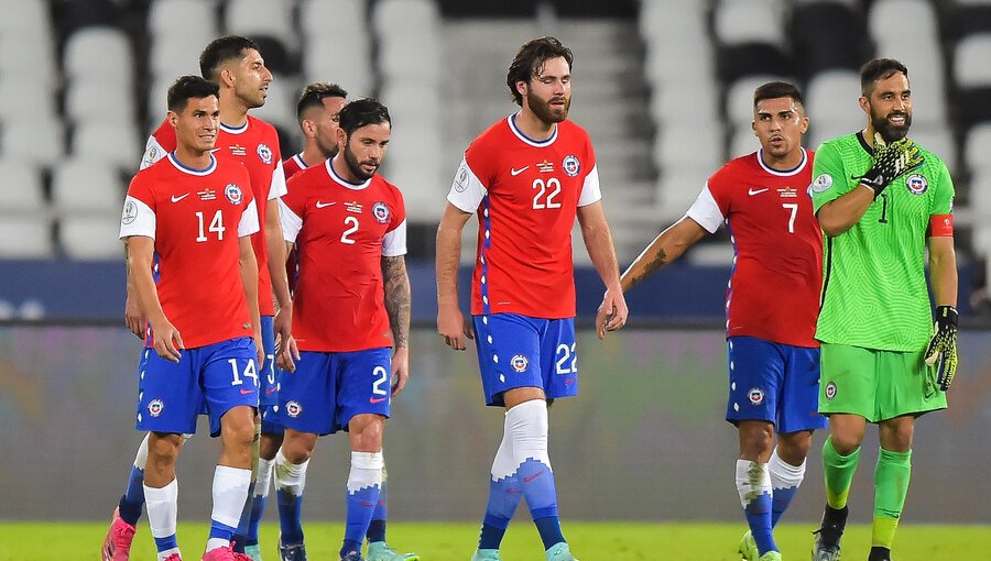 Con Sierralta, Alarcón y Pinares de titulares: La Roja enfrenta a Paraguay por Copa América