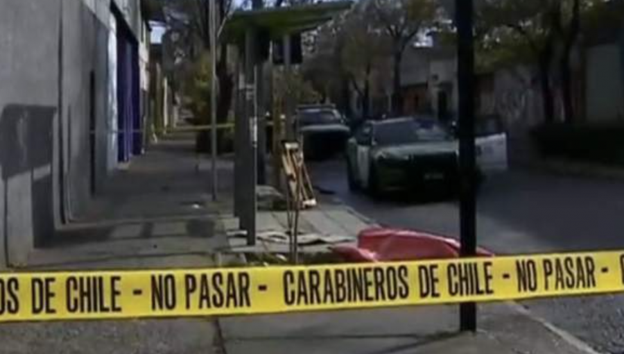 A balazos asesinan a un hombre en paradero del barrio Franklin de Santiago