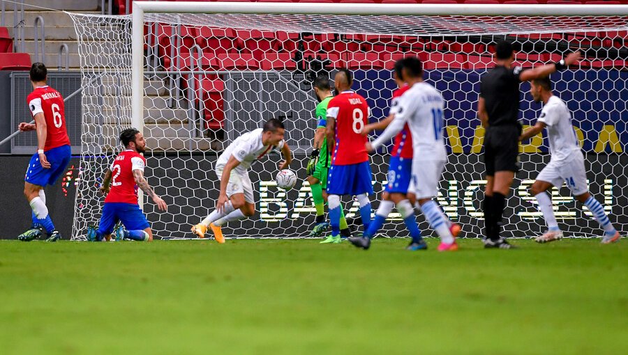 Paraguay amplía la ventaja ante un irreconocible Chile por el Grupo A de Copa América