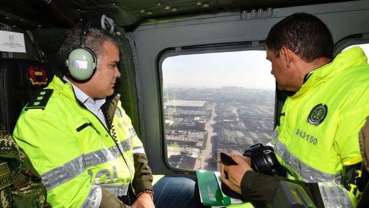 Helicóptero en el que viajaba el presidente de Colombia fue atacado a balazos en Norte de Santander