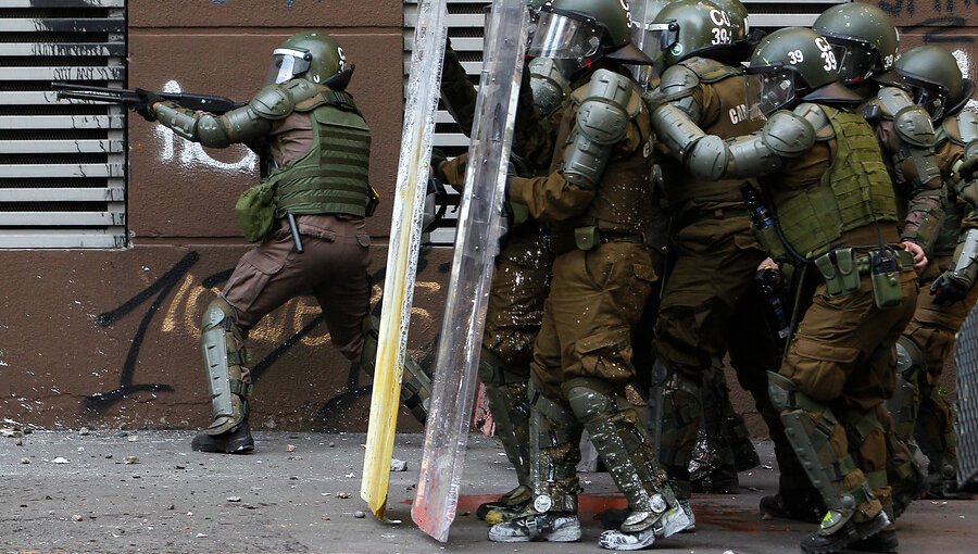 Consejo de Defensa del Estado presenta nuevas querellas criminales contra carabineros por apremios ilegítimos