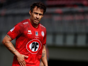 Jorge Valdivia se desvinculó de Unión La Calera tras jugar sólo ocho partidos