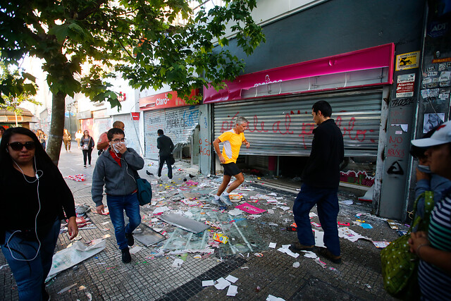 Comisión de DD.HH. de la Cámara rechaza incluir a comerciantes en reparaciones por estallido social