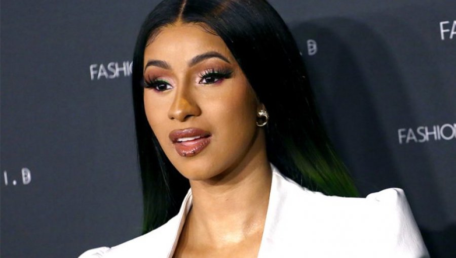 Cardi B anuncia con sutil desnudo su segundo embarazo junto al rapero Offset