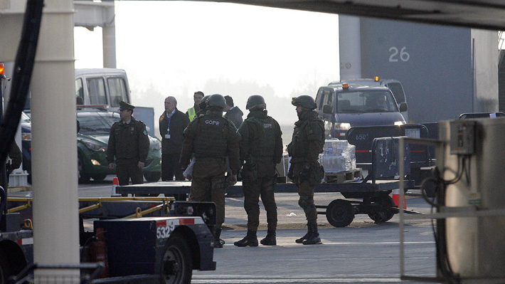 Realizan operativo en aeropuerto La Araucanía por pasajero que habría dicho que portaba una bomba