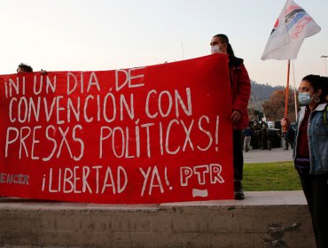 Continúa la tensión en la Convención Constitucional, tras llamado a marchar antes de la primera sesión