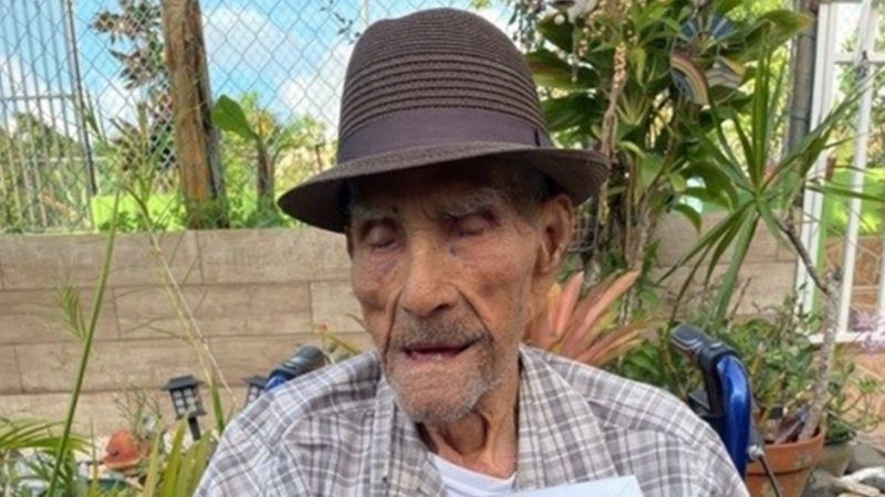 El secreto de la felicidad del puertorriqueño que se acaba de convertir en el hombre más anciano del mundo