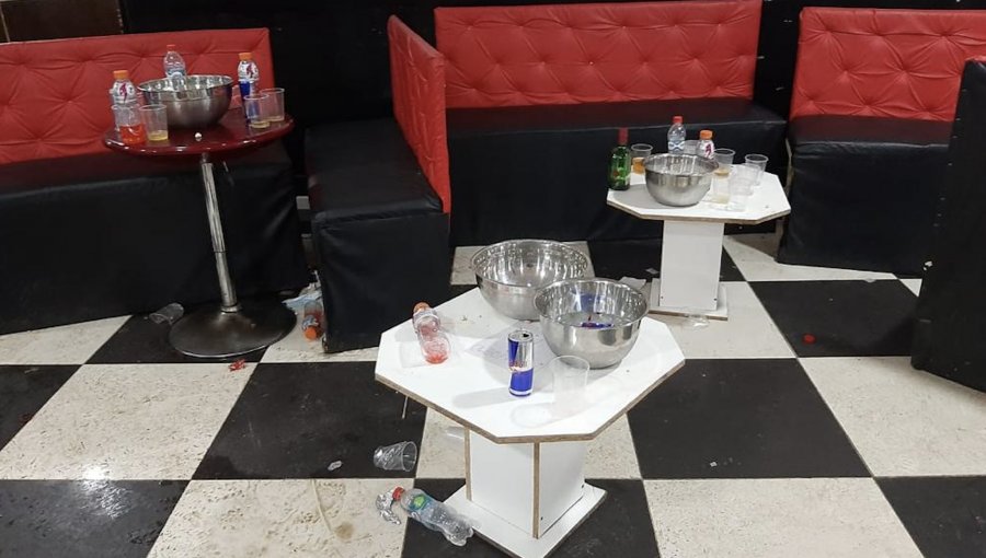 Sorprenden a 111 personas en fiesta clandestina al interior de una toma en Colina: incautaron marihuana, cocaína y alcohol