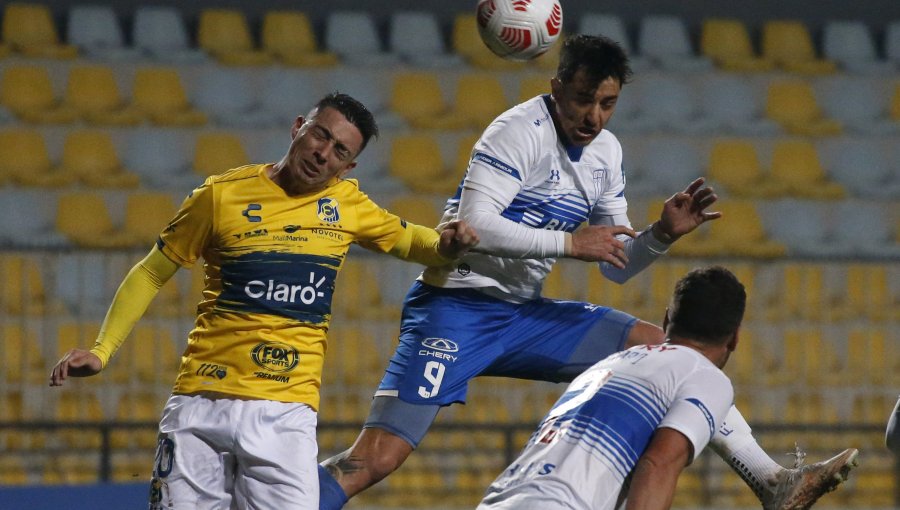 Universidad Católica quiere avanzar a cuartos de final de Copa Chile recibiendo a Everton en casa