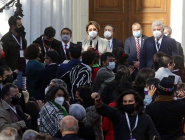 Se espera que al mediodía se pueda dar el vamos a la Convención Constitucional