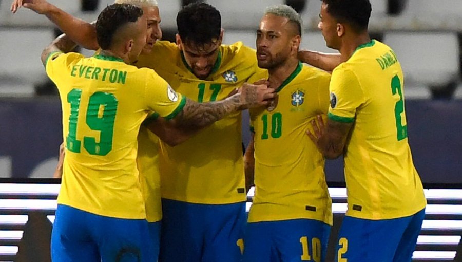 Brasil ganó con lo justo a Perú y es el primer finalista de la Copa América