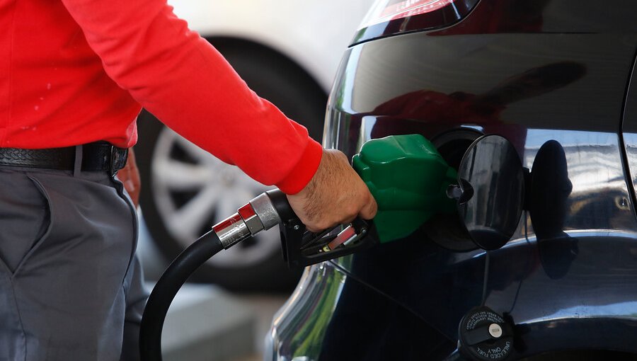 32 semanas consecutivas al alza: Precio de los combustibles registrarán un nuevo aumento a partir de este jueves 8