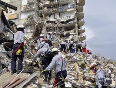 Anuncian el fin de la búsqueda de sobrevivientes entre los escombros del edificio que se derrumbó en Miami
