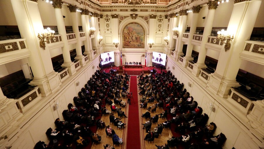 Constituyentes de Vamos por Chile acusan "falta de transparencia e irregularidades" en primeras votaciones de la Convención