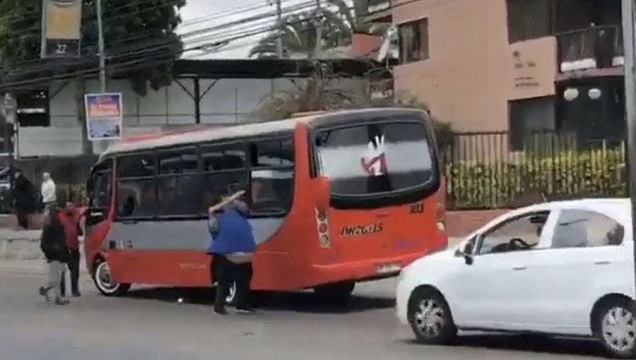 Microbuseros de la región de Valparaíso no descartan paro de actividades tras aumento de agresiones a conductores: las cifran en 20 diarias