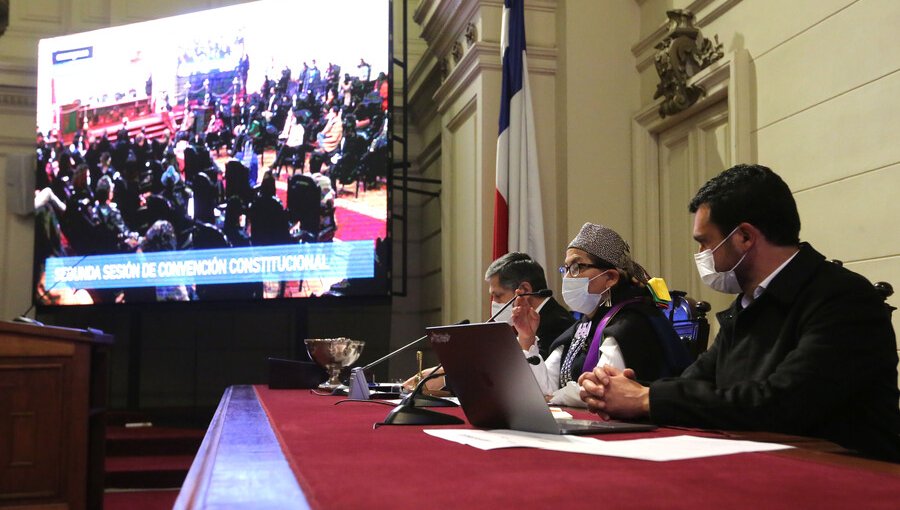 Convención Constitucional no sesionará este viernes ni el lunes y retomará su trabajo el próximo martes 13