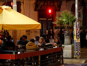 Restaurantes de Viña del Mar estiman aumento de 30% en sus ventas por avance a fase de «Preparación»