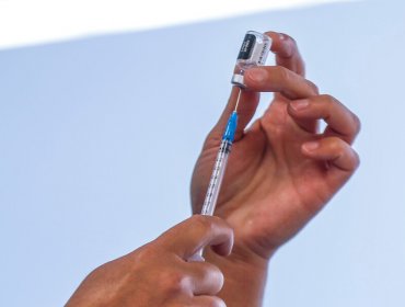 Seremi rectifica: Tres de las personas reportadas con variante Delta tienen su vacunación completa