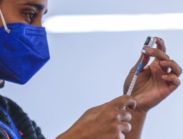 Alerta de Enfermeros y Enfermeras de Chile por más casos de chilenos ya vacunados con tercera dosis