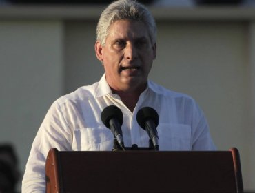 Presidente de Cuba convoca a sus seguidores a salir a las calles ante masivas protestas en la Isla