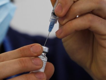 Ministerio de Salud iniciará estudios con tercera dosis en más de 500 pacientes voluntarios