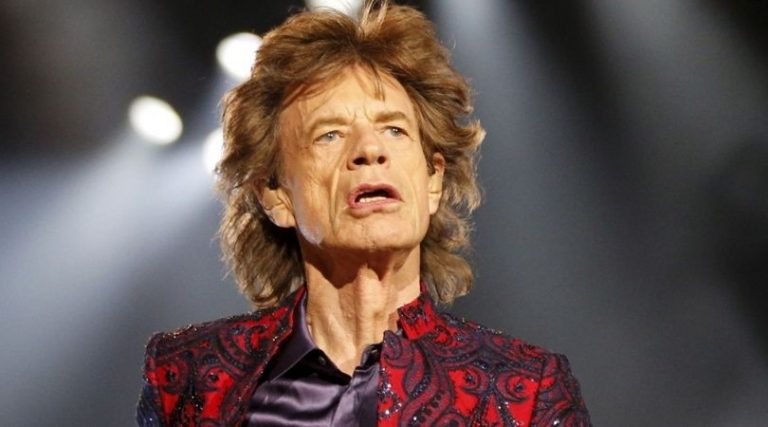 Mick Jagger arriesga millonaria multa por asistir a la final de la Eurocopa: No respetó la cuarentena