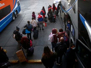Más de 90 mil personas saldrán de la región Metropolitana en bus este fin de semana largo