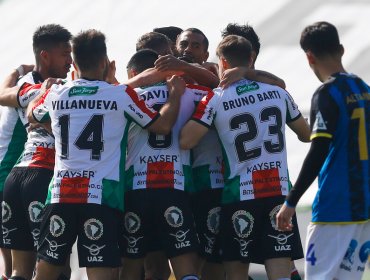 Palestino vence en duelo pendiente a Huachipato que se complica con el descenso