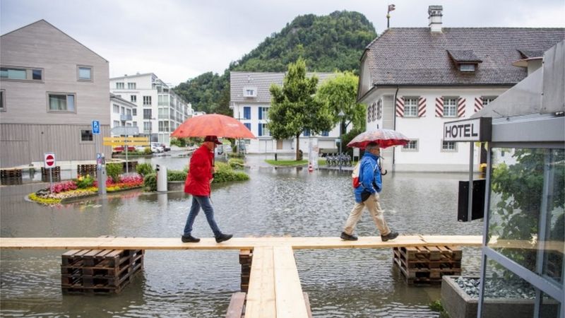 Las impresionantes imágenes de las inundaciones en Alemania y Bélgica que dejan decenas de muertos