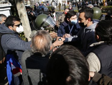 Reportan dos civiles y un policía herido por manifestaciones en Embajada de Cuba