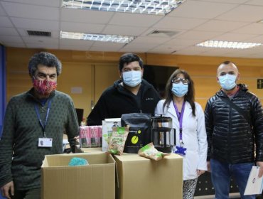 Con simbólica donación, Colegio Médico de Valparaíso reconoce a trabajadores del Hospital Van Buren