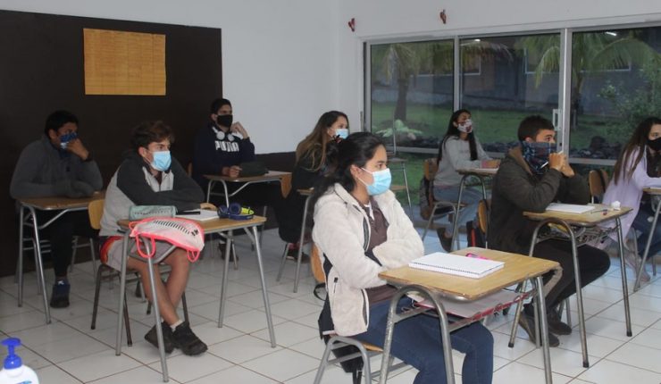 Mineduc presentó protocolo para retorno a clases presenciales en educación superior: mascarillas, distanciamiento y ventilación