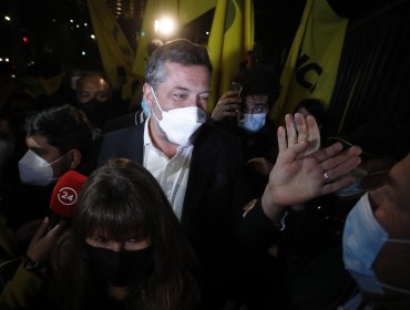 Sebastián Sichel le cerró la puerta a eventual pacto electoral con el partido de José Antonio Kast