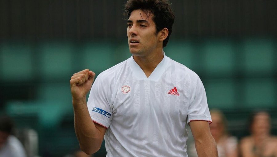 Cristian Garin debutó con arrollador triunfo ante Marc Polmans en el ATP 250 de Gstaad